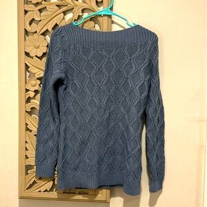 Loft boat neck sweater. Like new condition. Size small
